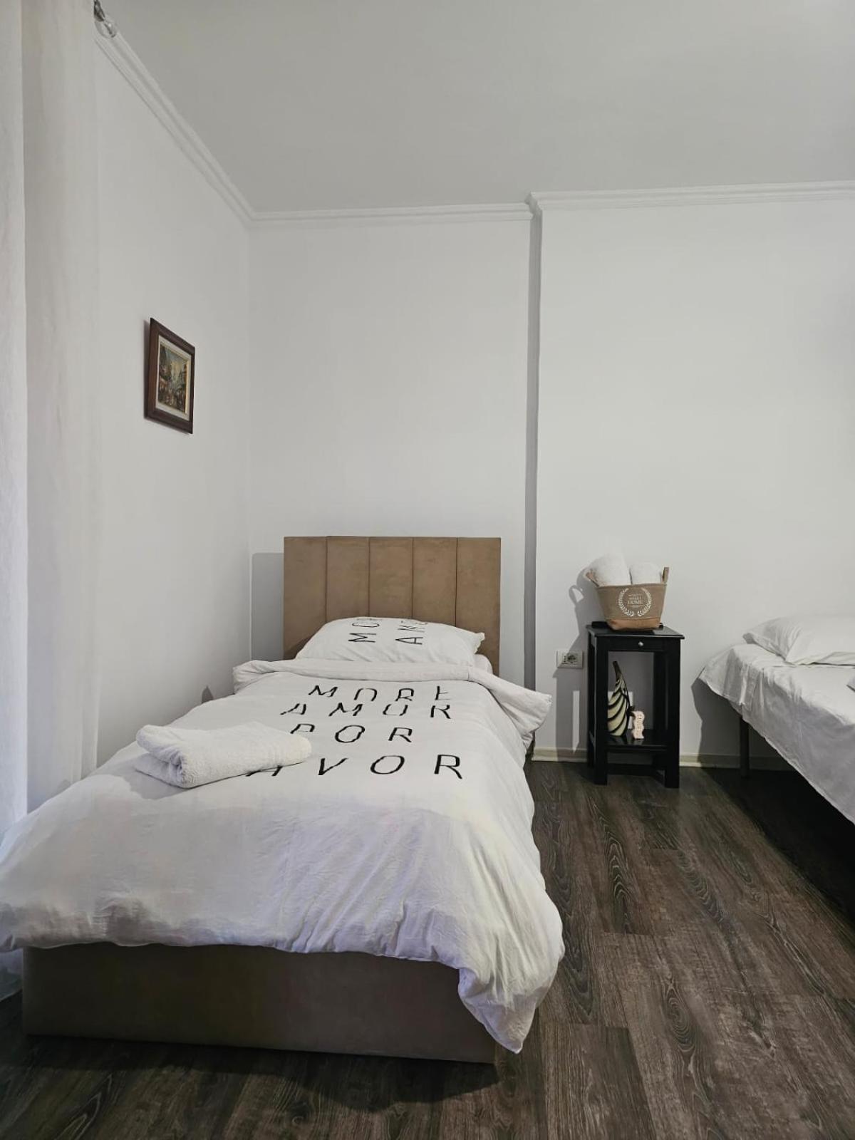 Main Apartment Tirana Buitenkant foto