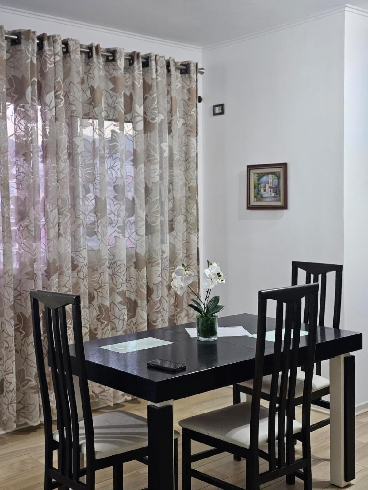 Main Apartment Tirana Buitenkant foto